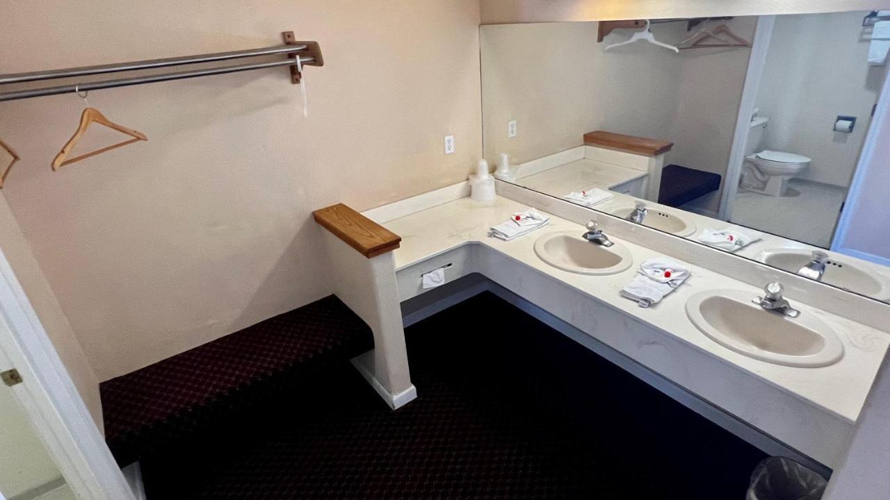 Rodeway Inn - Santa Fe Inn Winnemucca Bagian luar foto