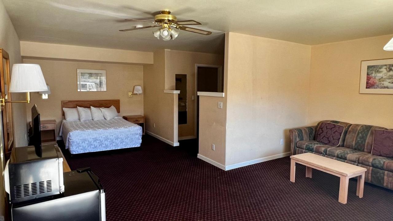 Rodeway Inn - Santa Fe Inn Winnemucca Bagian luar foto