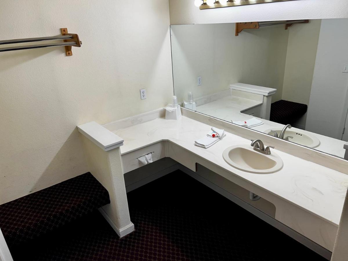Rodeway Inn - Santa Fe Inn Winnemucca Bagian luar foto