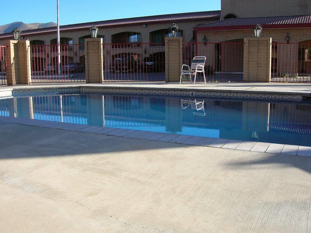 Rodeway Inn - Santa Fe Inn Winnemucca Bagian luar foto